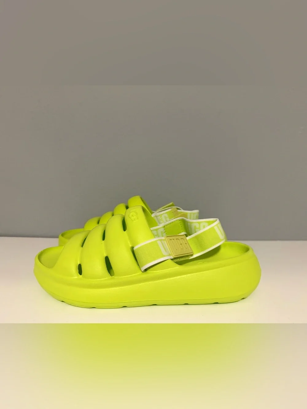 UGG Kids Sport Yeah Sandals KLM Key Lime